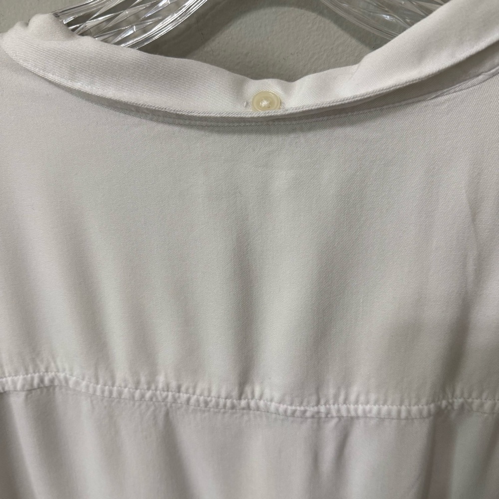 Women's short-sleeved, button-down blouse, notched collar. Sz. XL - Picture 4 of 4